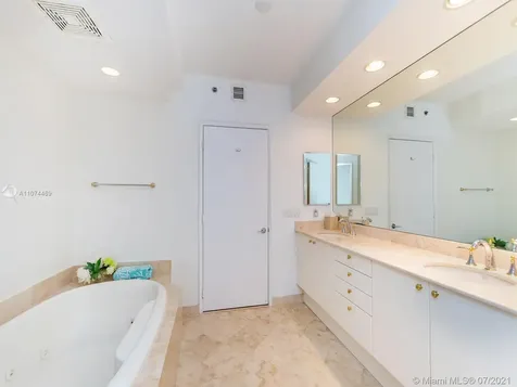 791 Crandon Boulevard Key Biscayne FL 33149