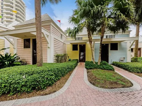 791 Crandon Boulevard Key Biscayne FL 33149