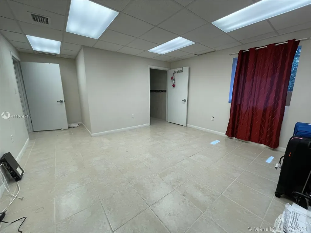 11001 SW 40th Street Miami FL 33165