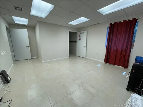 11001 SW 40th Street Miami FL 33165