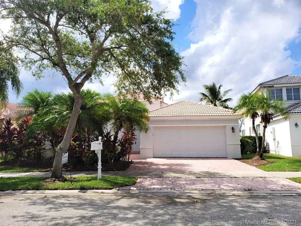 1212 Falls Boulevard Weston FL 33327