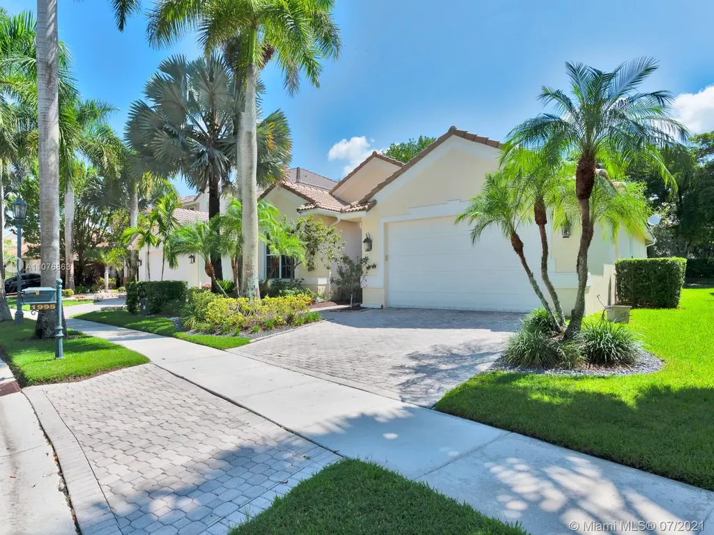 1995 Harbor View Circle Weston FL 33327