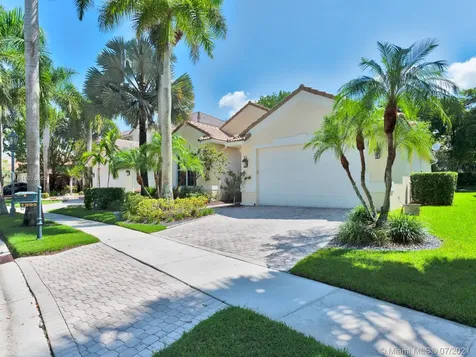1995 Harbor View Circle Weston FL 33327
