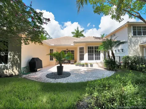 1995 Harbor View Circle Weston FL 33327