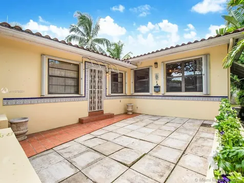 911 Santiago Street Coral Gables FL 33134