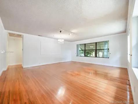 911 Santiago Street Coral Gables FL 33134