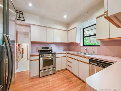 911 Santiago Street Coral Gables FL 33134