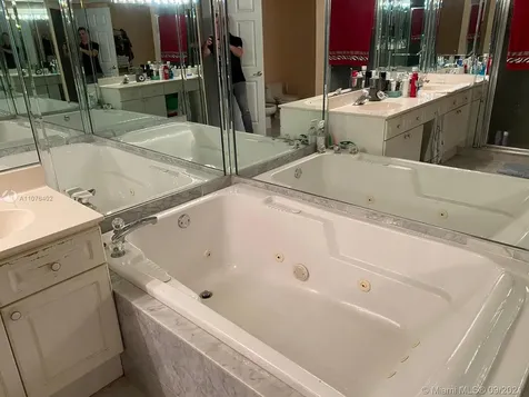 17275 Collins Avenue Sunny Isles Beach FL 33160