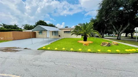 3300 N 72nd Avenue Hollywood FL 33024