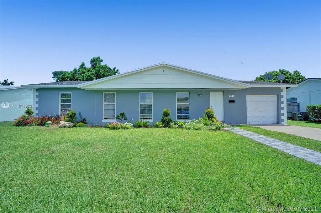 9134 SW 181st Terrace Palmetto Bay FL 33157