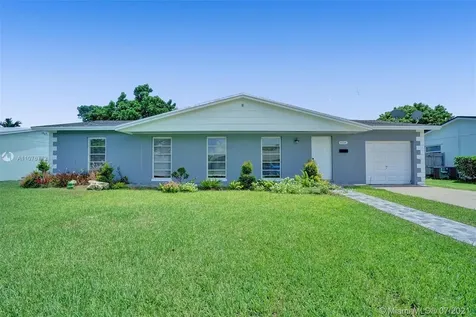 9134 SW 181st Terrace Palmetto Bay FL 33157