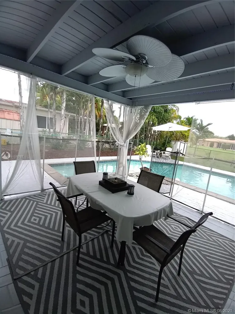 10855 NW 40th Street Coral Springs FL 33065