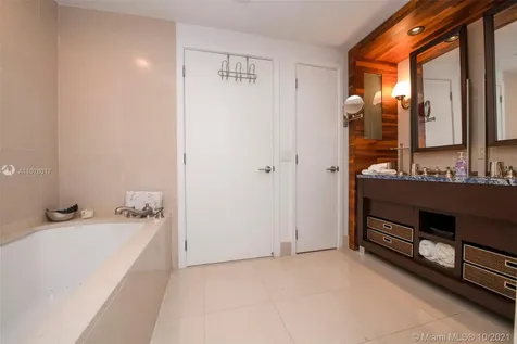 6899 Collins Avenue Miami Beach FL 33141