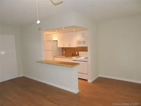 7904 West Drive North Bay Village FL 33141
