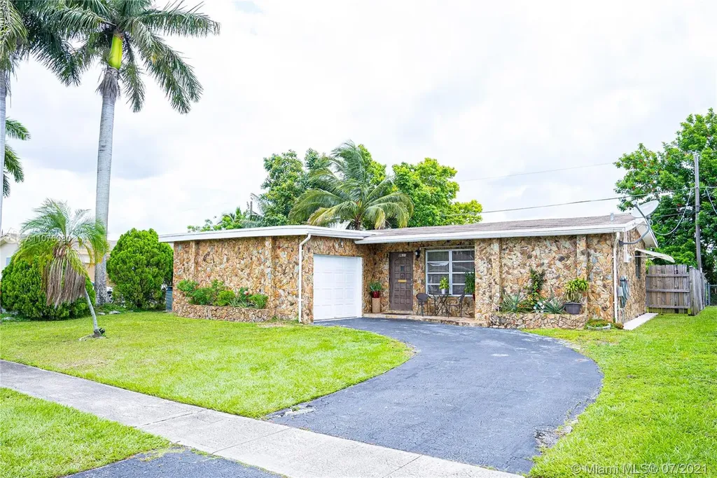8631 NW 25th Street Sunrise FL 33322