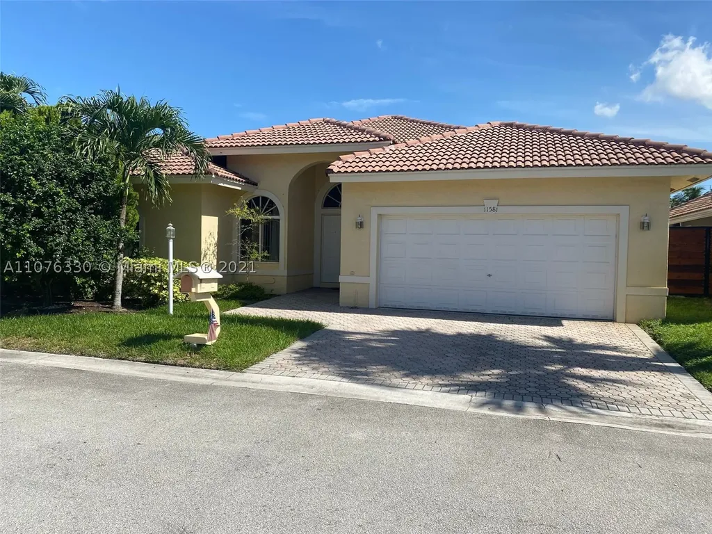 11581 SW 10th Street Pembroke Pines FL 33025