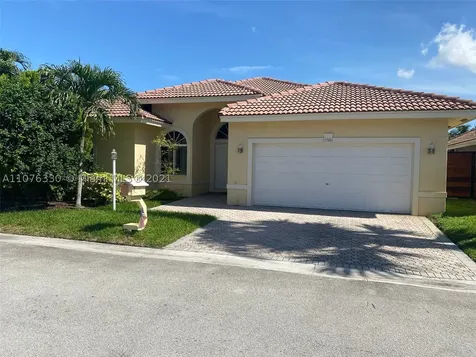 11581 SW 10th Street Pembroke Pines FL 33025