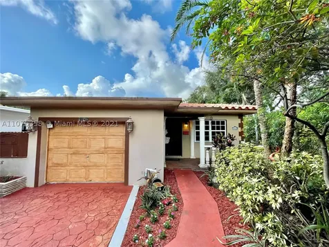 900 NE 122nd Street North Miami FL 33161