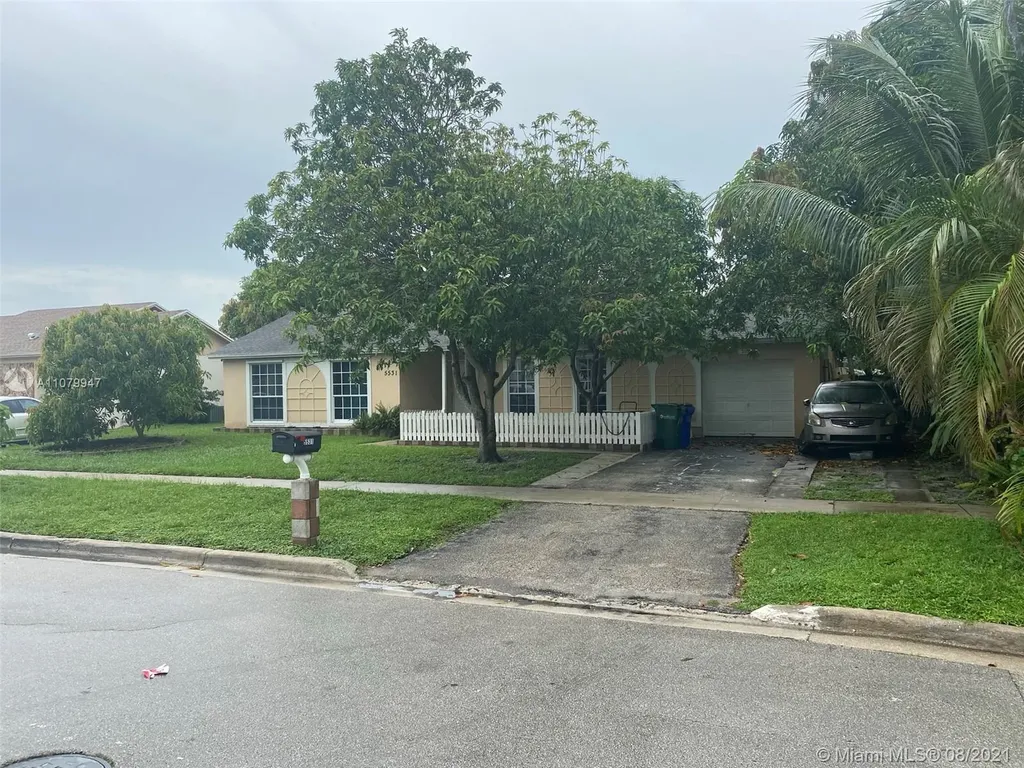 5531 SW 8th Court Margate FL 33068