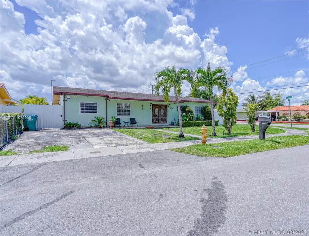 2800 SW 98th Avenue Miami FL 33165