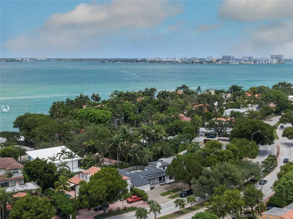 4450 Alton Road Miami Beach FL 33140