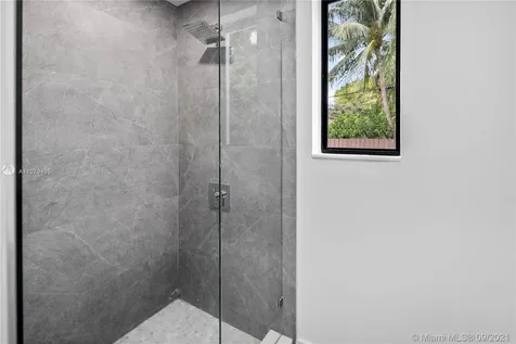 4450 Alton Road Miami Beach FL 33140