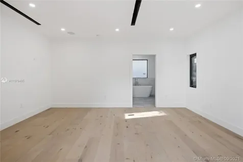 4450 Alton Road Miami Beach FL 33140