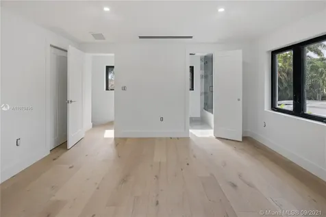 4450 Alton Road Miami Beach FL 33140