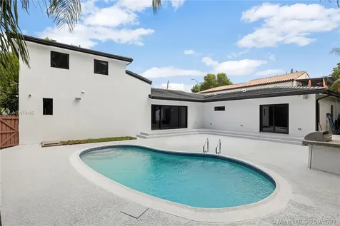 4450 Alton Road Miami Beach FL 33140