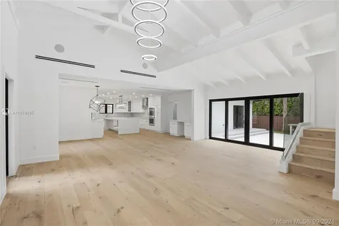 4450 Alton Road Miami Beach FL 33140