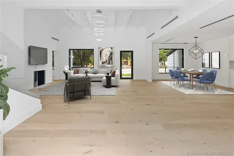 4450 Alton Road Miami Beach FL 33140