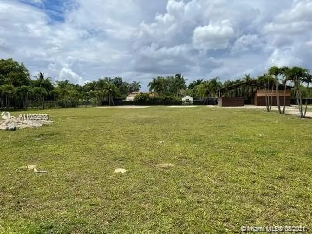 18305 SW 106th Street Miami FL 33196