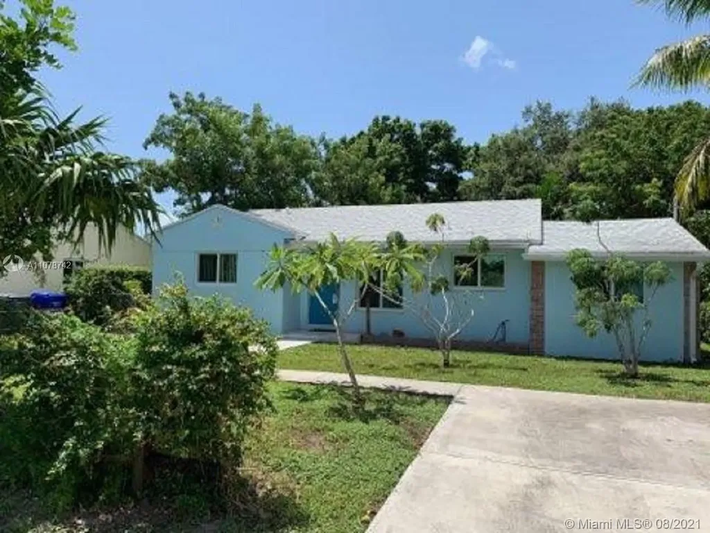 2630 Arthur Street Hollywood FL 33020