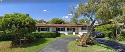5071 Ponce De Leon Boulevard Coral Gables FL 33146