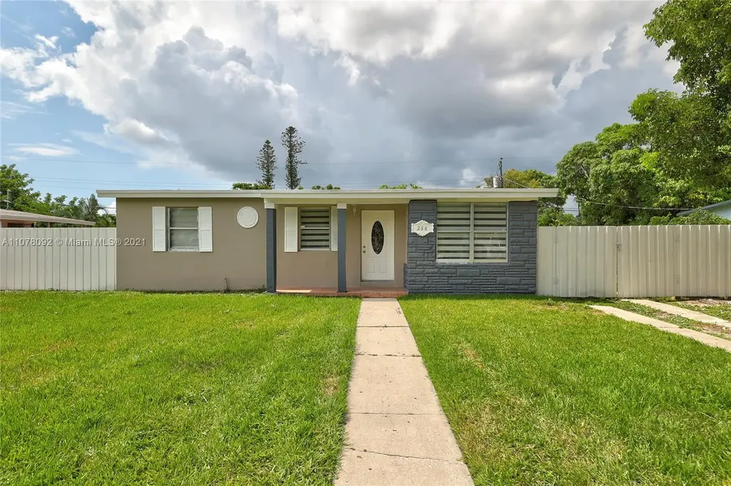 266 NE 42nd Court Deerfield Beach FL 33064