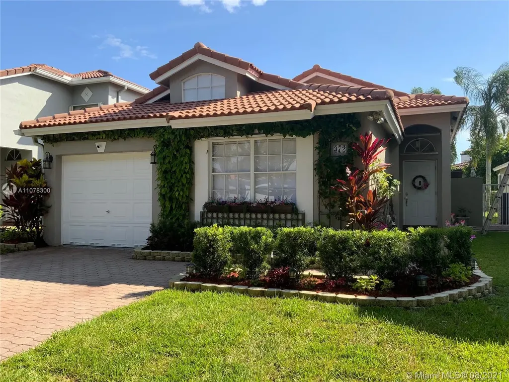 372 NW 107th Avenue Pembroke Pines FL 33026