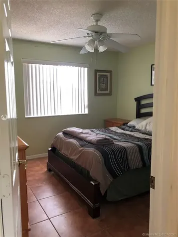 7681 NW 166th Terrace Hialeah FL 33015