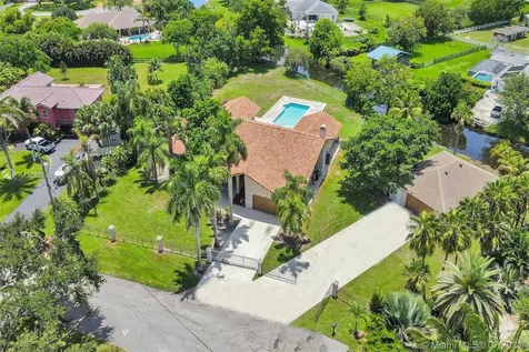20250 SW 50th Place Southwest Ranches FL 33332