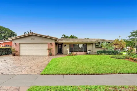1901 NW 82nd Terrace Pembroke Pines FL 33024
