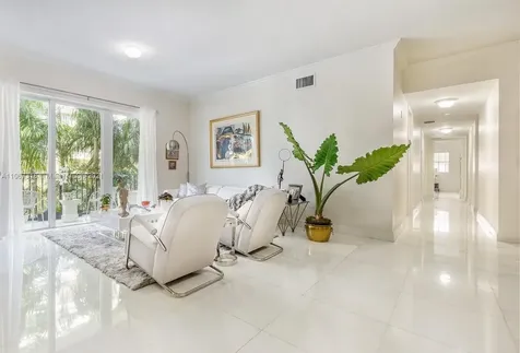 642 Valencia Avenue Coral Gables FL 33134