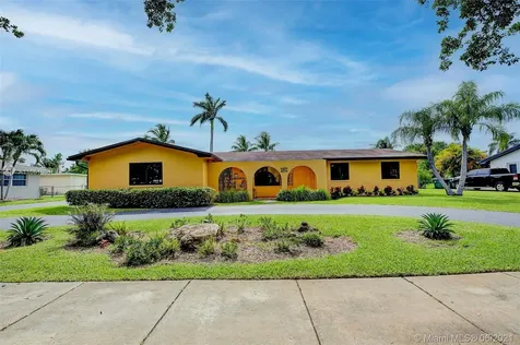 16923 SW 87th Avenue Palmetto Bay FL 33157