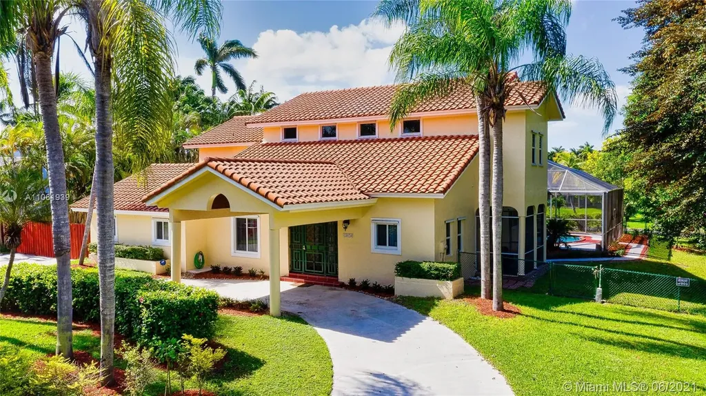 18034 SW 83rd Court Palmetto Bay FL 33157
