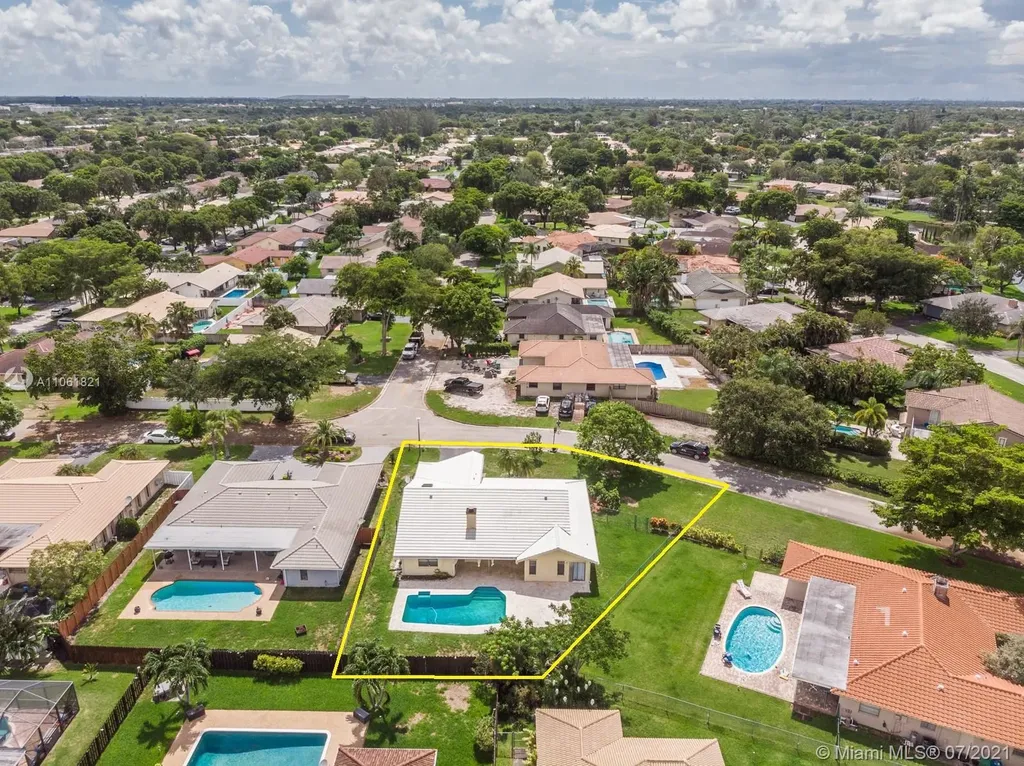 1962 NW 110th Lane Coral Springs FL 33071