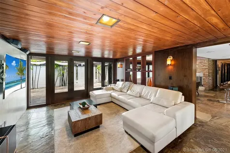 7550 SW 60th Street Miami FL 33143