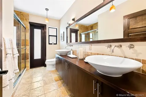 7550 SW 60th Street Miami FL 33143