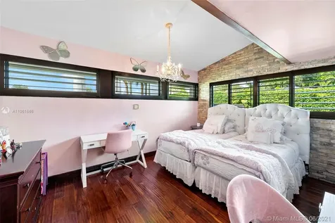 7550 SW 60th Street Miami FL 33143