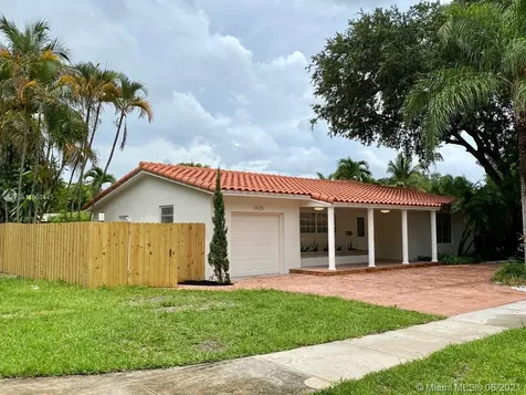 6925 Willow Lane Miami Lakes FL 33014