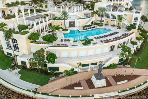 808 Brickell Key Drive Miami FL 33131