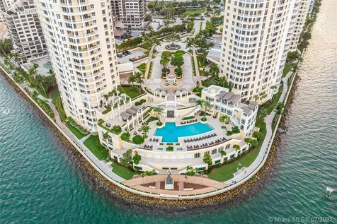808 Brickell Key Drive Miami FL 33131