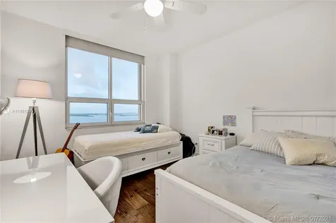808 Brickell Key Drive Miami FL 33131